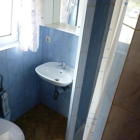 Apartment With Parking Space Seline, Paklenica - 25366 *