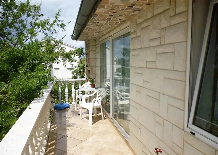 Apartment With Parking Space Seline, Paklenica - 25366 *