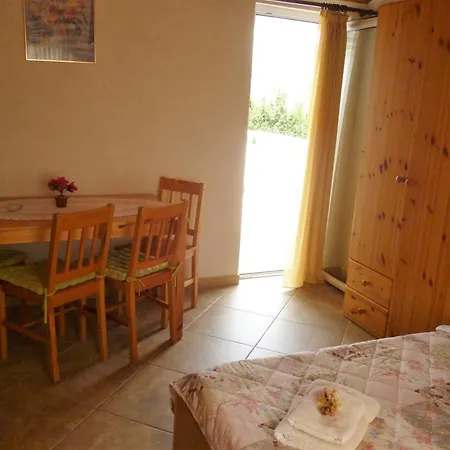 With Parking Space Seline, Paklenica - 25366 Apartman Seline